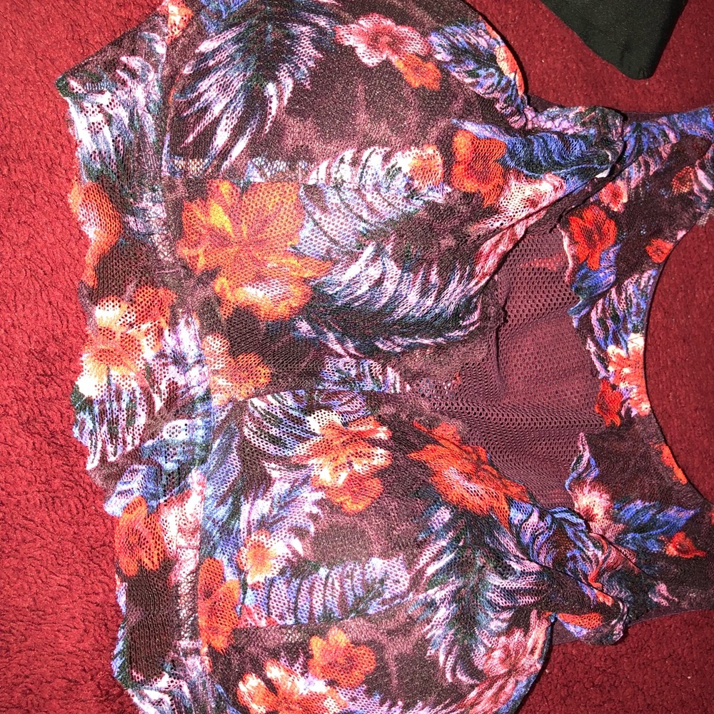 PINK VS Lace Bralette New! FINAL MARKDOWN